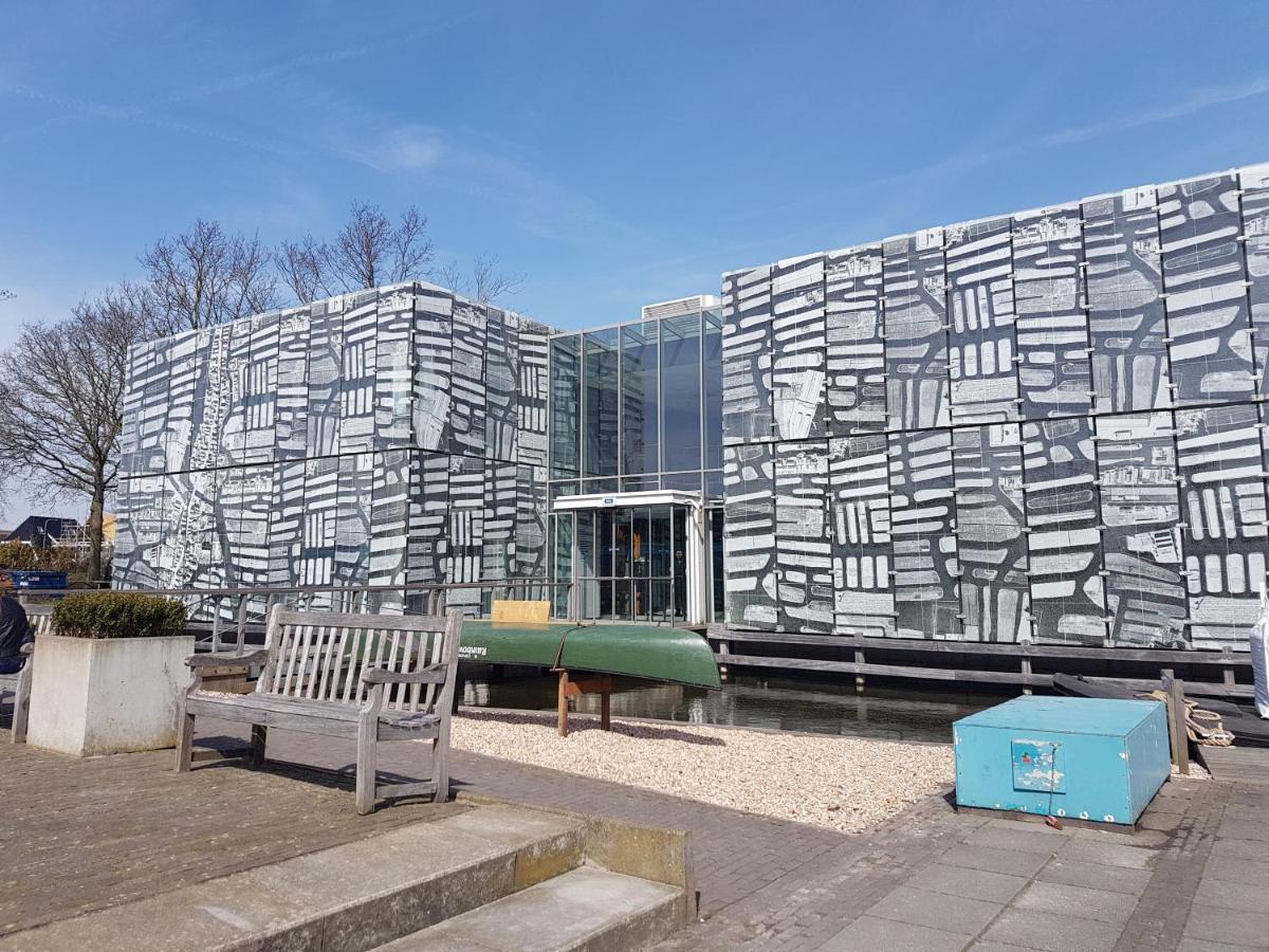 Logeren Op Dijk43 Hotel Broek op Langedijk Bagian luar foto