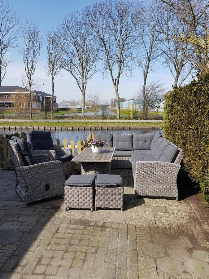 Logeren Op Dijk43 Hotel Broek op Langedijk Bagian luar foto